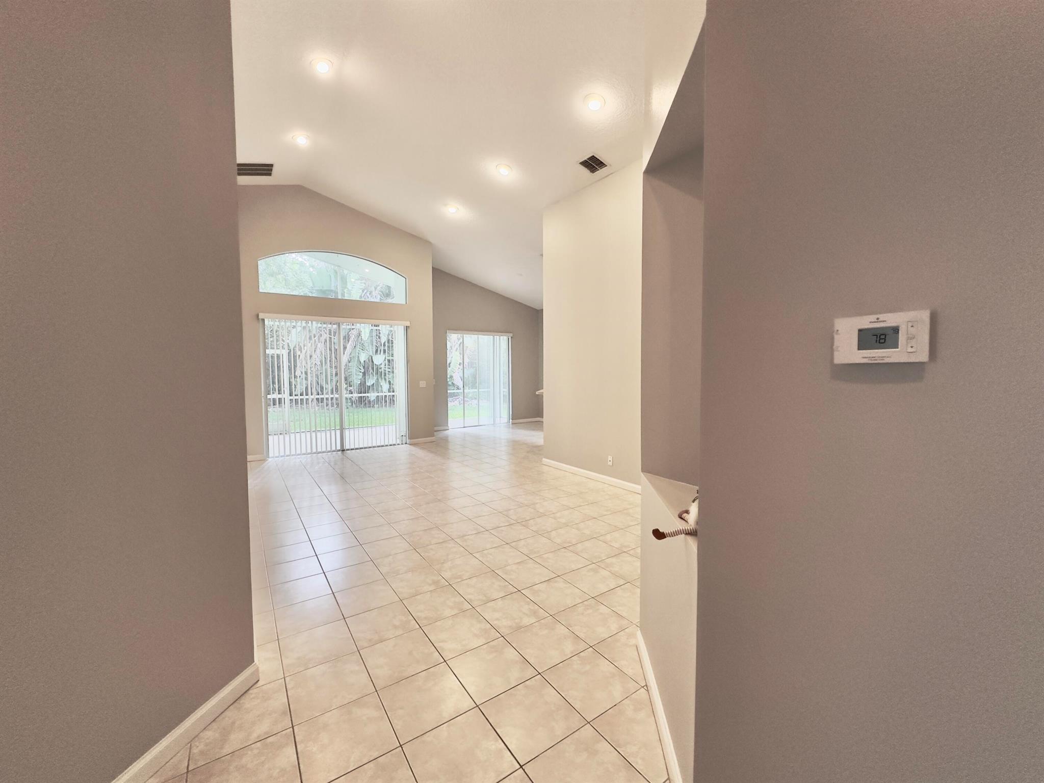 MAGNOLIA LAKES AT ST LUCI - Residential Lease