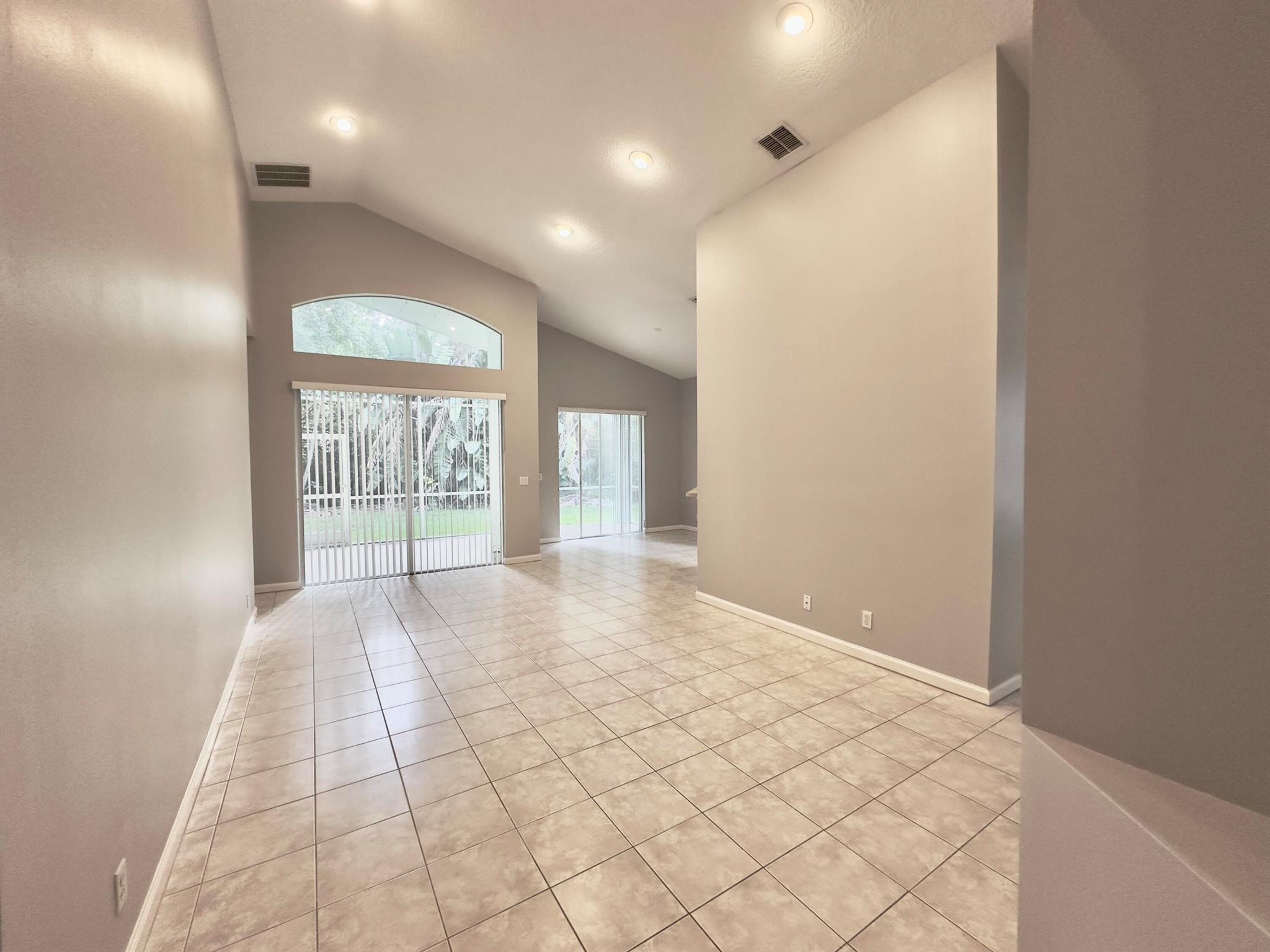 MAGNOLIA LAKES AT ST LUCI - Residential Lease