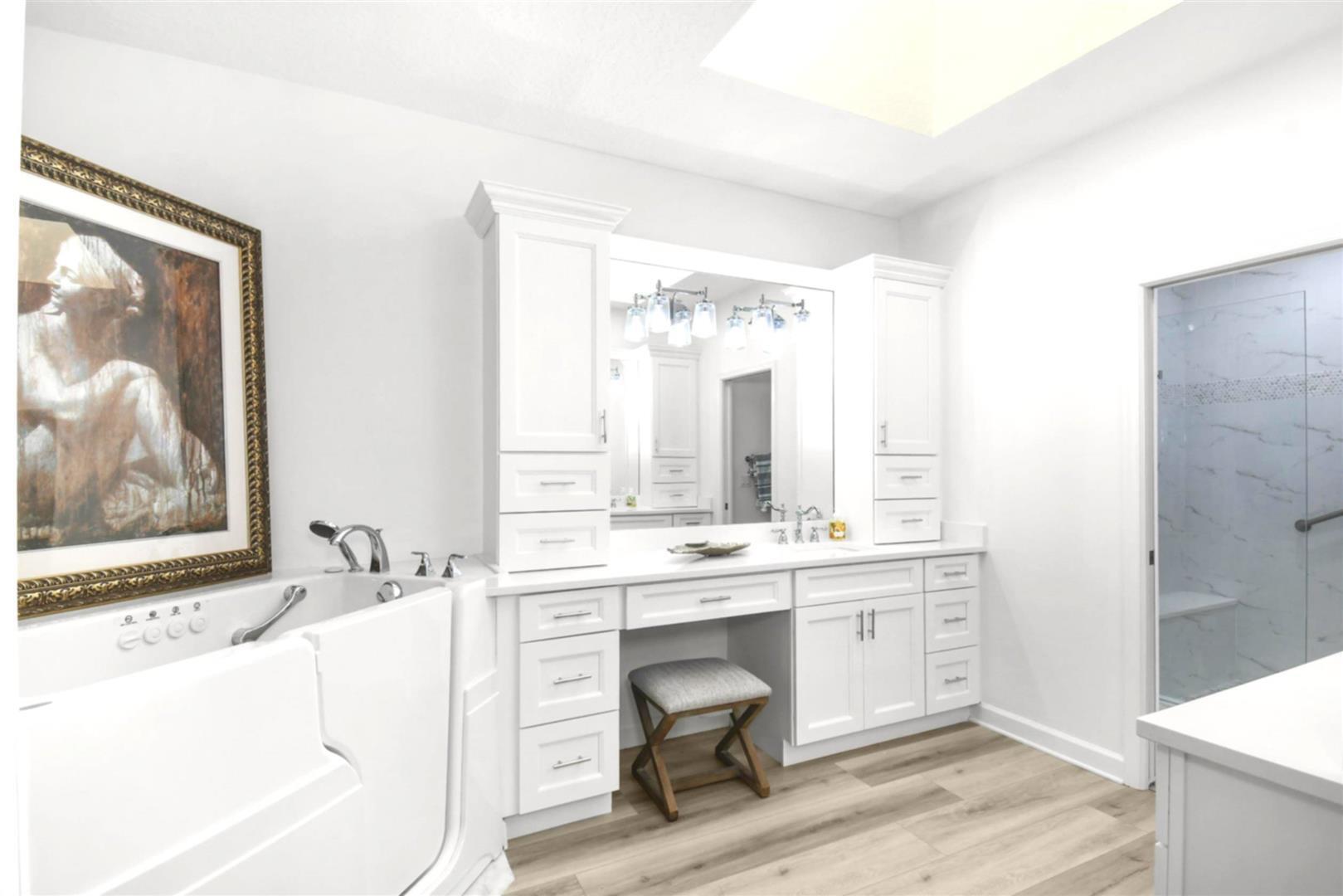 WILLOUGHBY GOLF CLUB - Residential