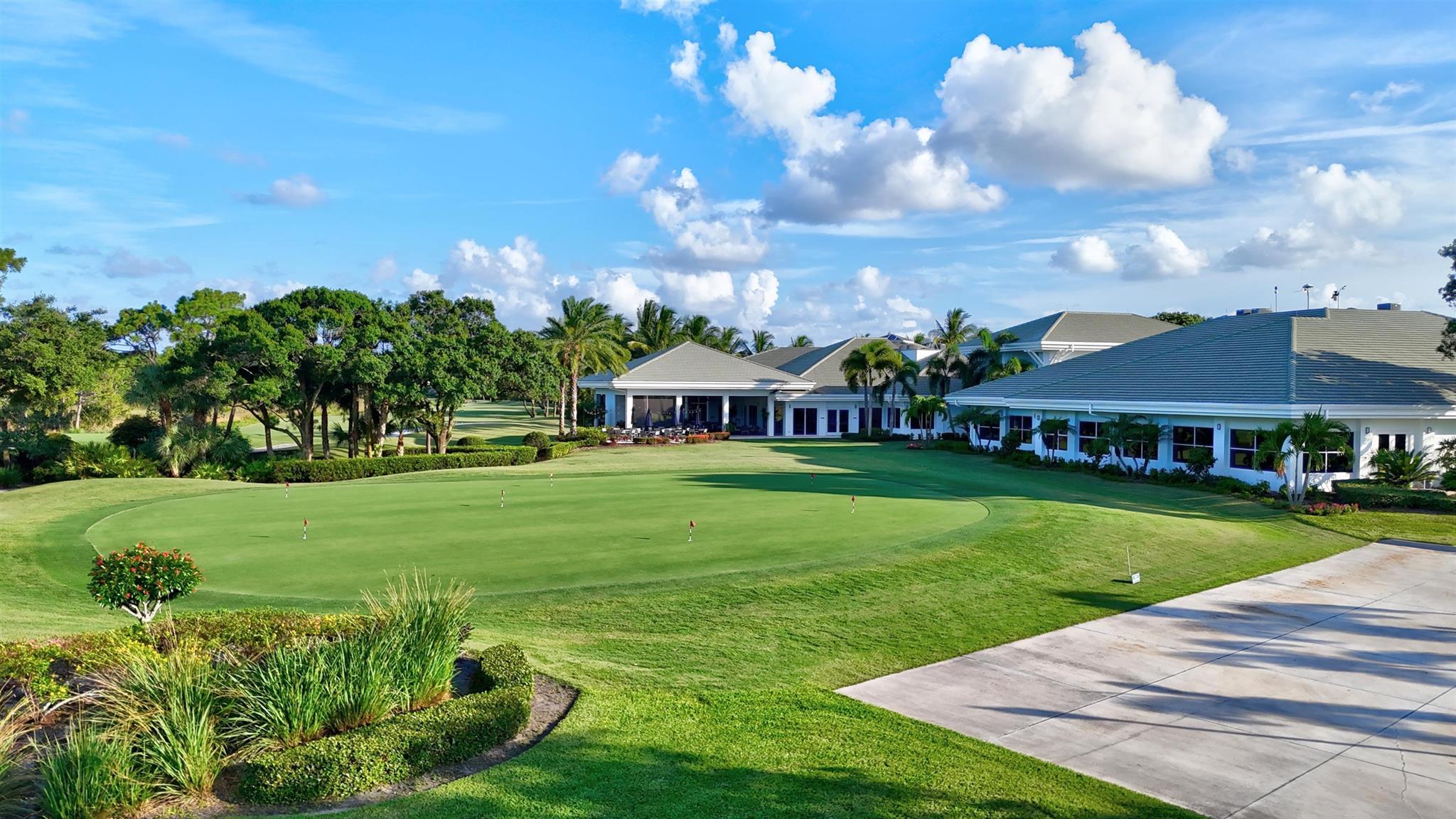 WILLOUGHBY GOLF CLUB - Residential