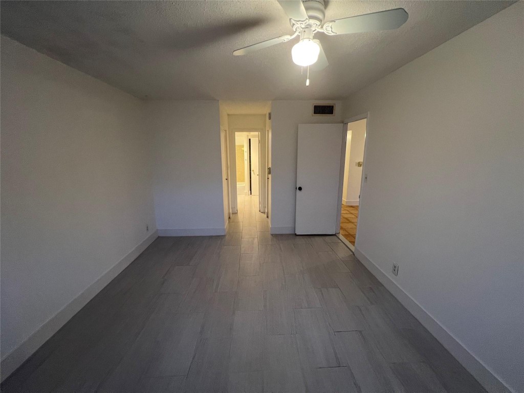 DANIANS NORTH CONDO - Residential