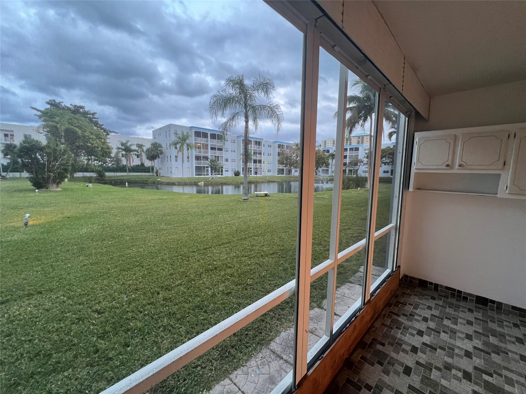 DANIANS NORTH CONDO - Residential