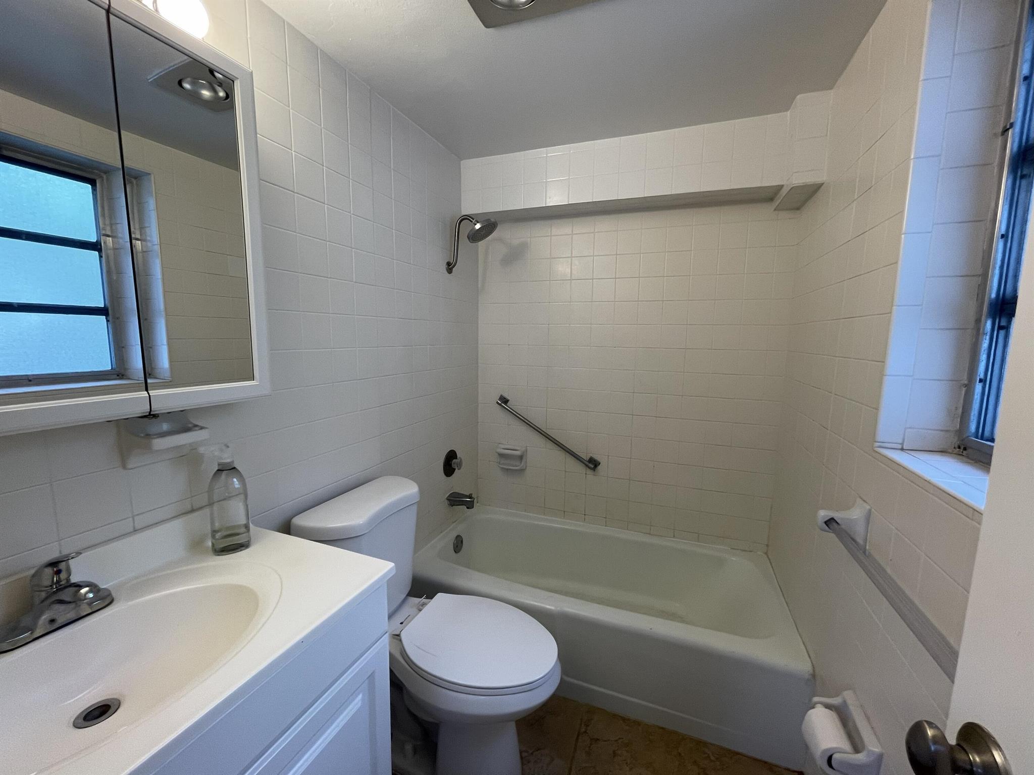 BOYNTON TOWN OF - Residential Lease