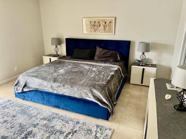 CAMBRIDGE G CONDO - Residential