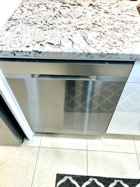 CAMBRIDGE G CONDO - Residential