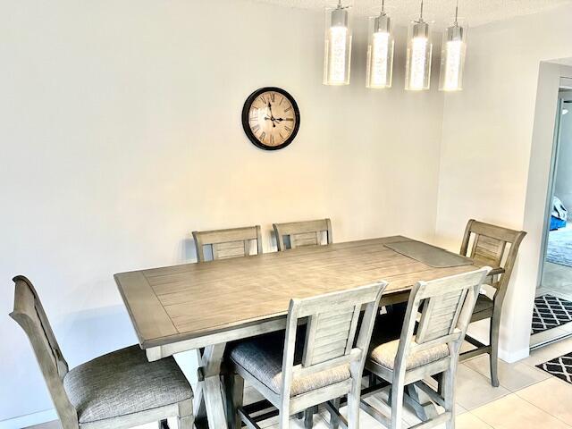 CAMBRIDGE G CONDO - Residential