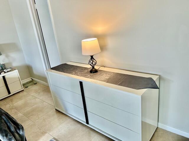 CAMBRIDGE G CONDO - Residential