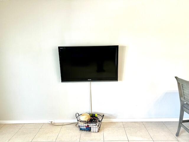 CAMBRIDGE G CONDO - Residential