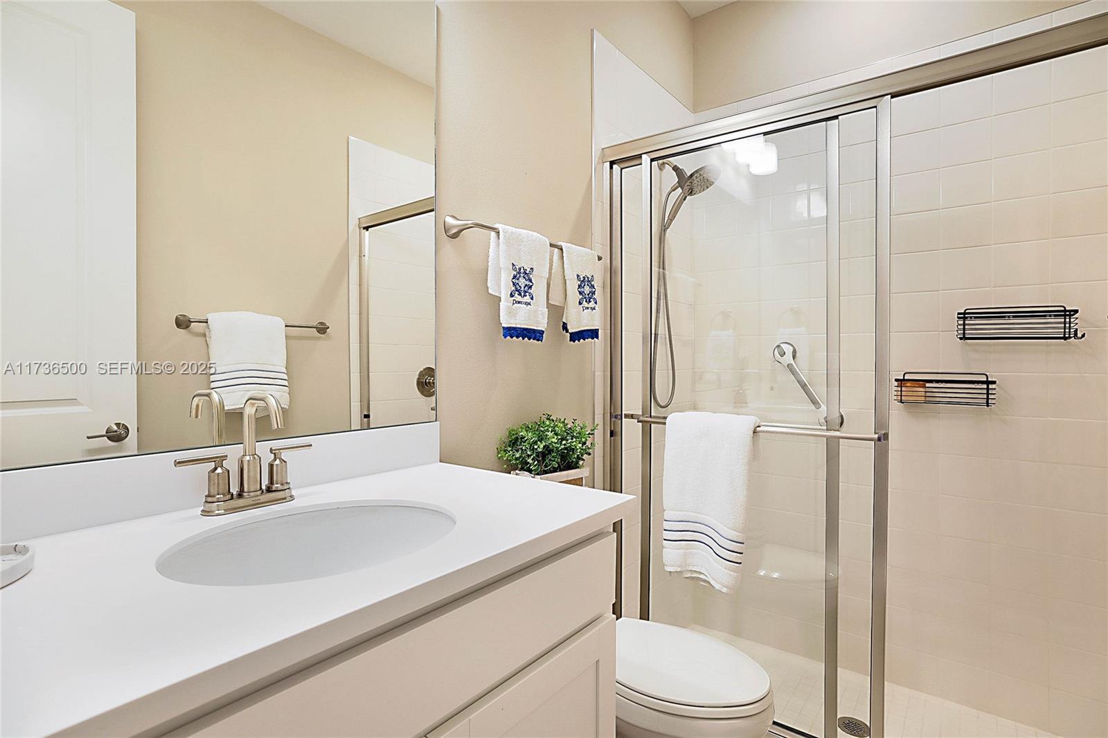 VERANDA OAKS - Residential Lease