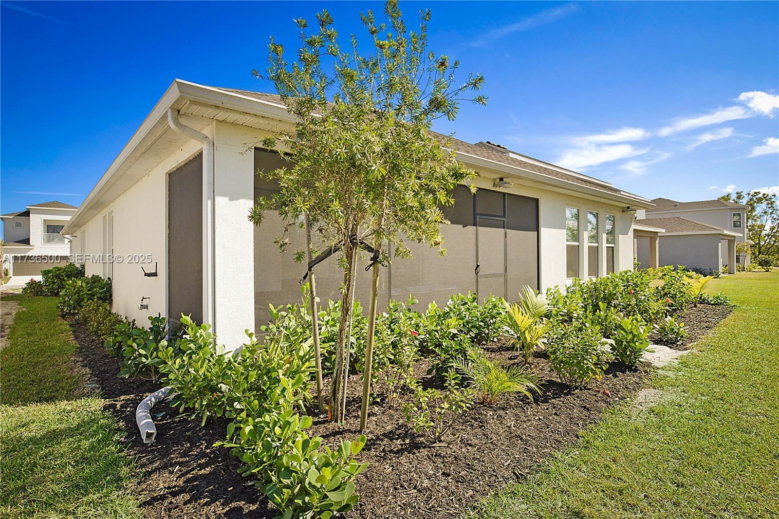 VERANDA OAKS - Residential Lease