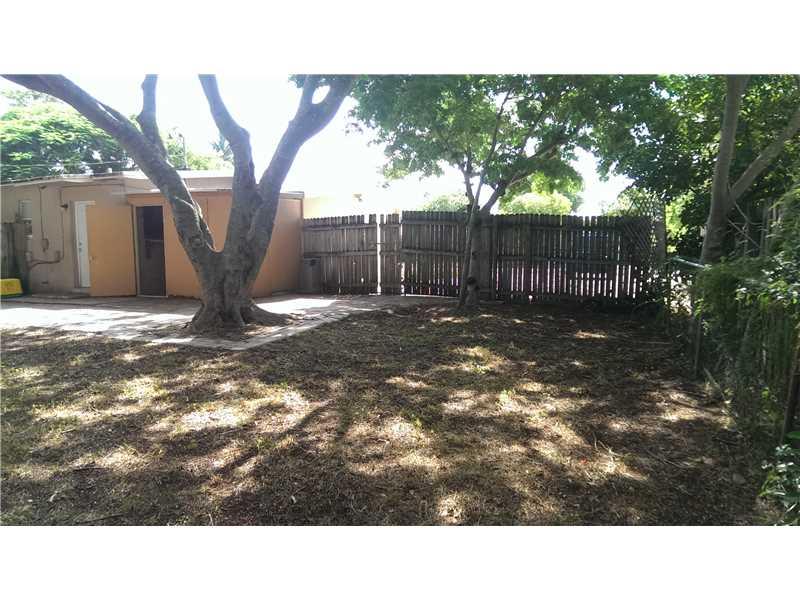 POMPANO BEACH HIGHLANDS - Residential