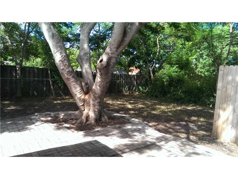 POMPANO BEACH HIGHLANDS - Residential