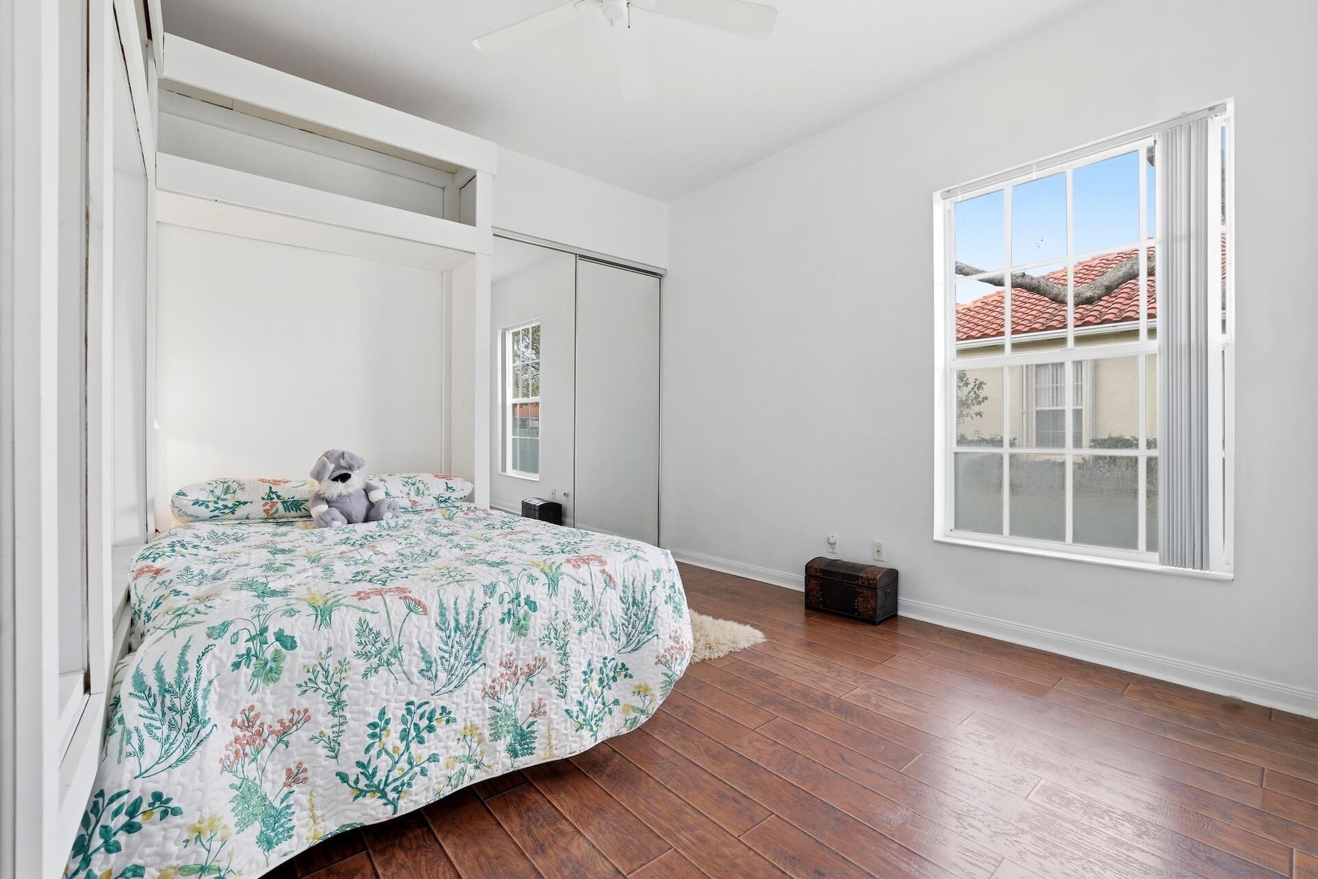 RIVERWALK 3 - Residential