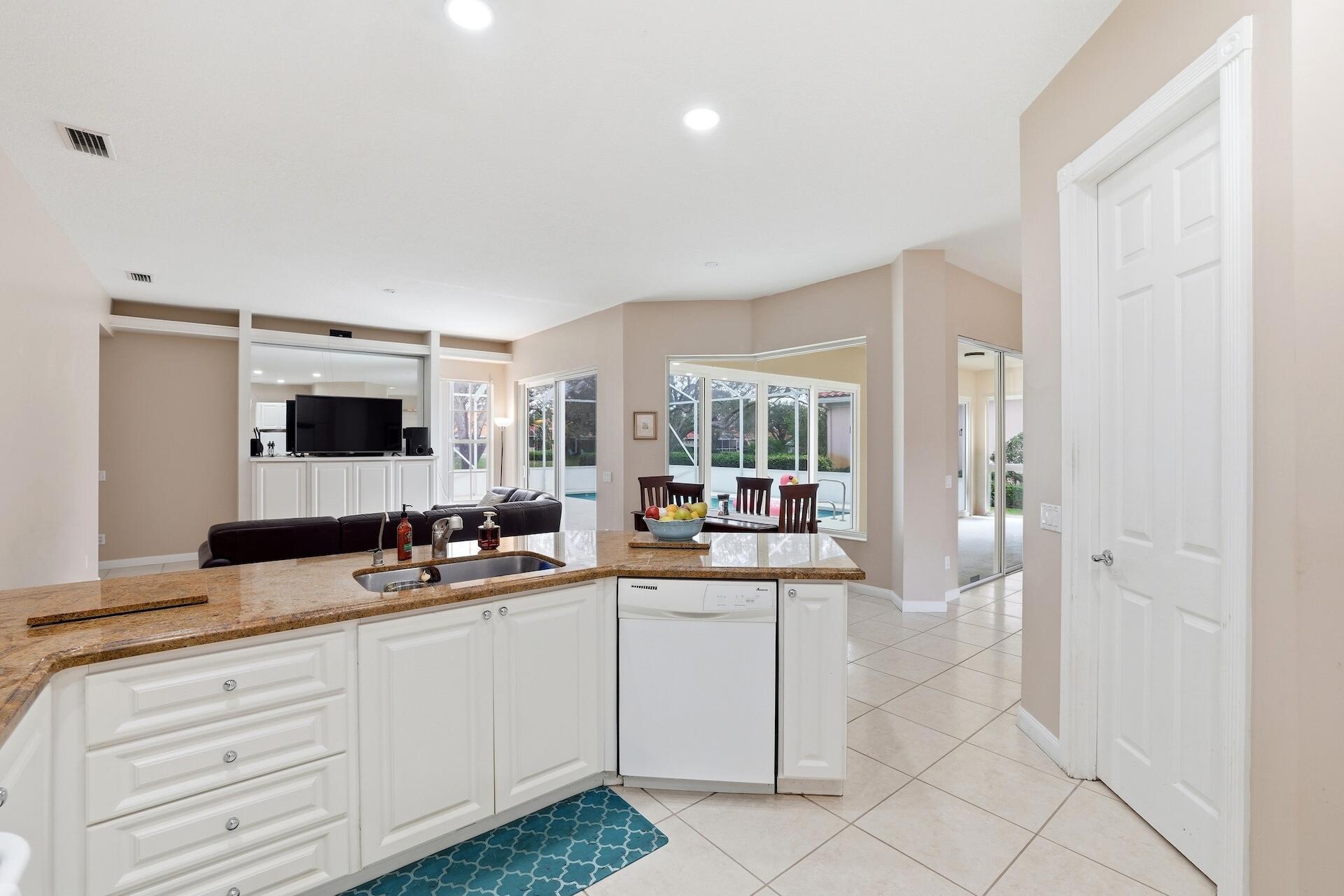 RIVERWALK 3 - Residential