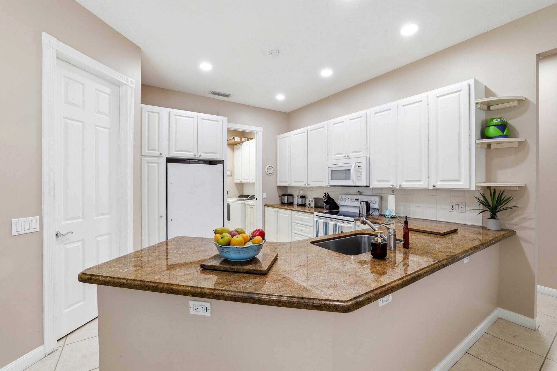 RIVERWALK 3 - Residential