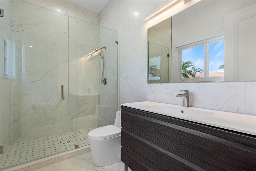 TROPIC ISLE 3RD SEC - Residential