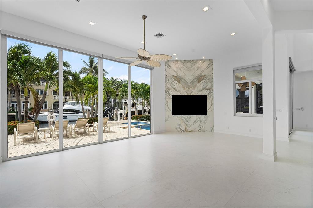 TROPIC ISLE 3RD SEC - Residential