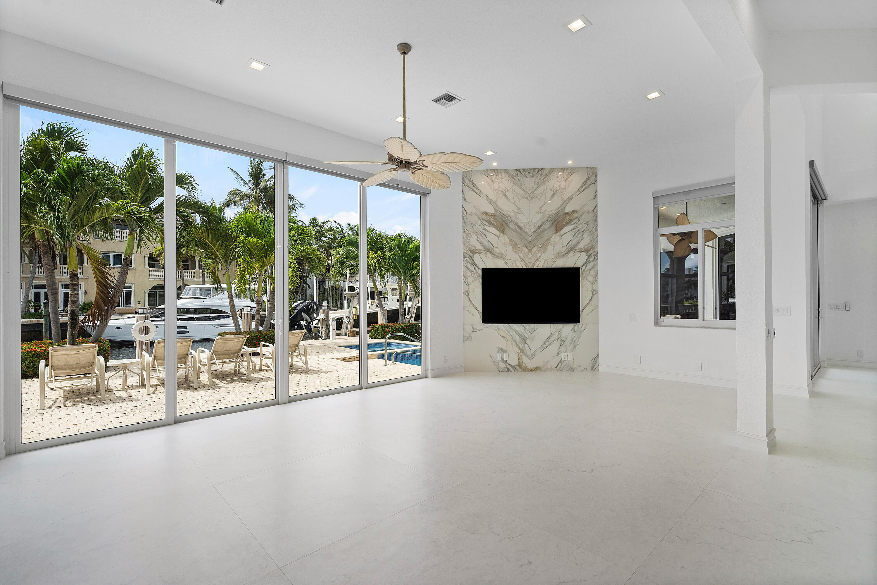 TROPIC ISLE 3RD SEC - Residential