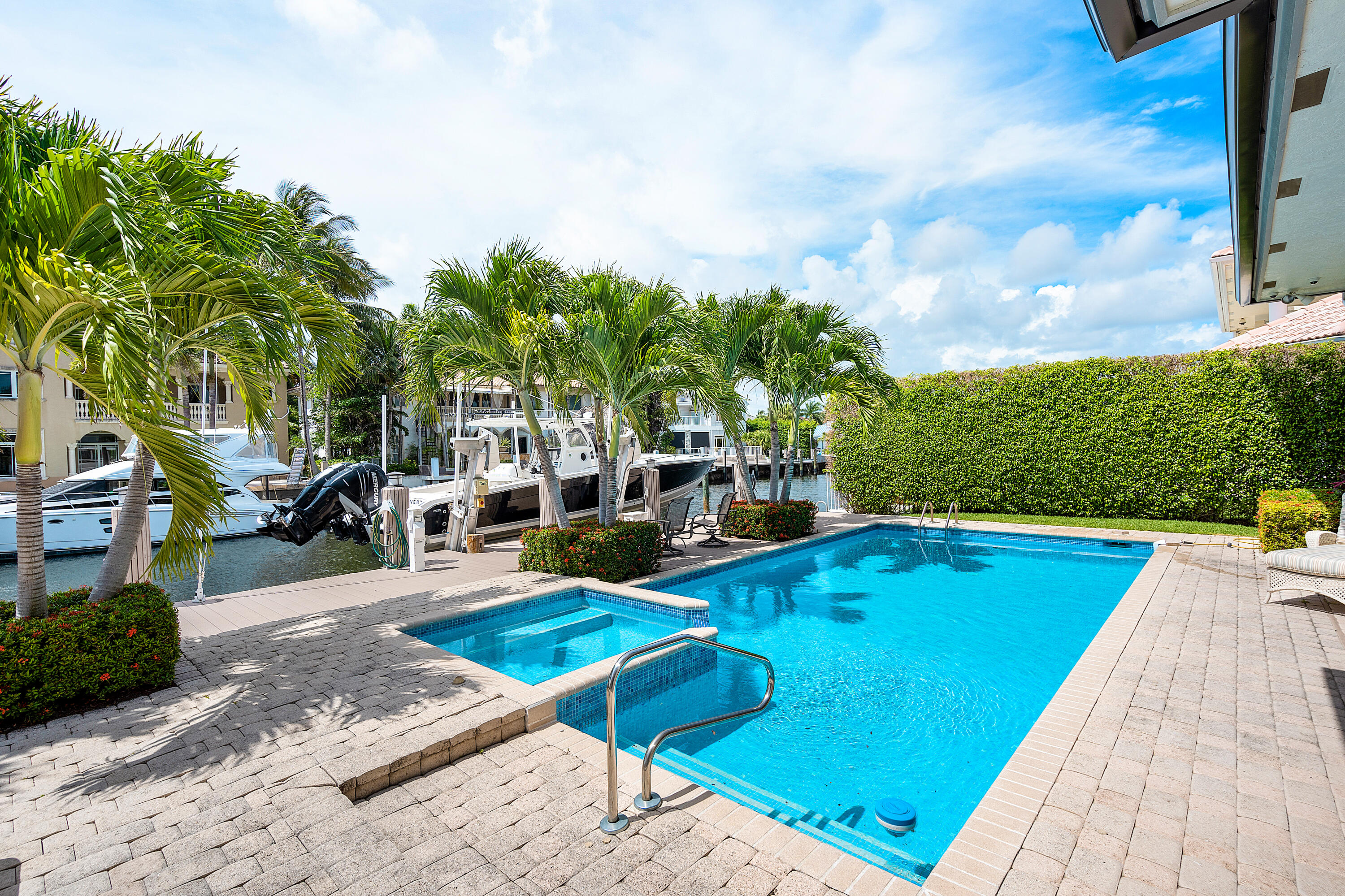 TROPIC ISLE 3RD SEC - Residential