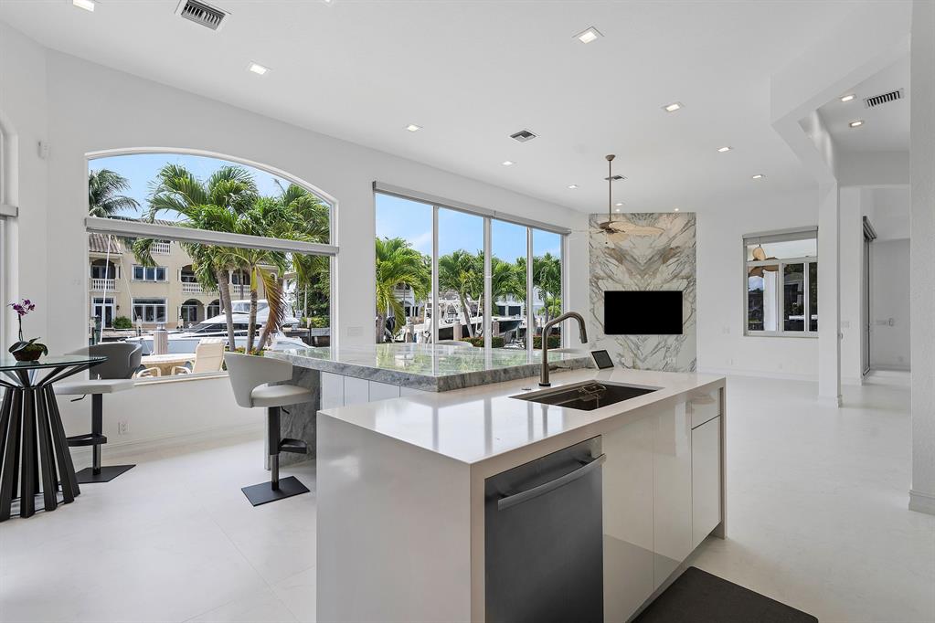 TROPIC ISLE 3RD SEC - Residential