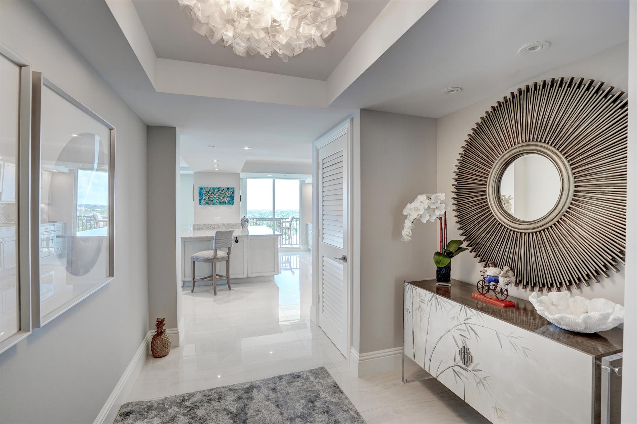 TEQUESTA TOWERS - Residential