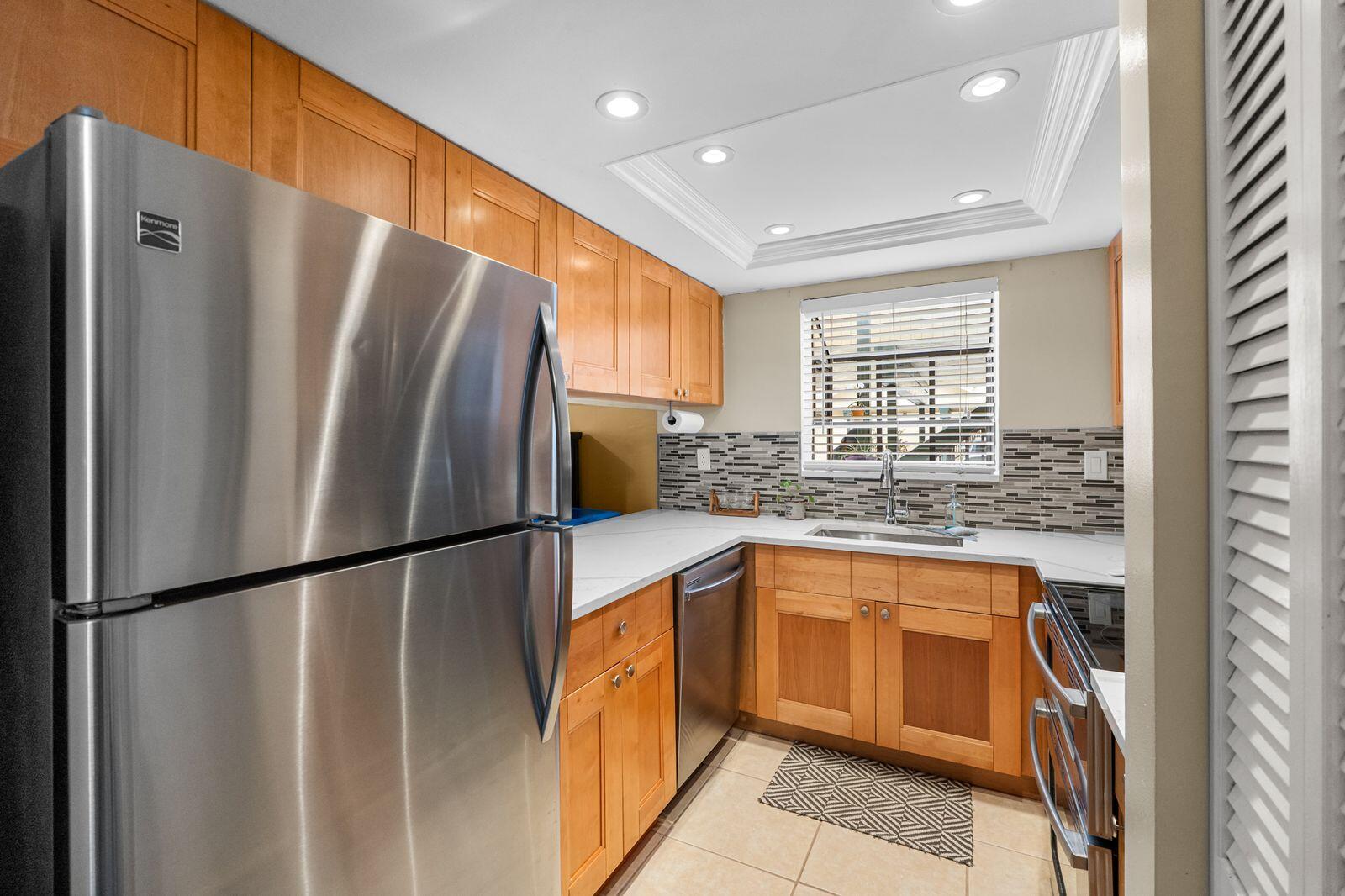 Shadowwood Condo - Residential