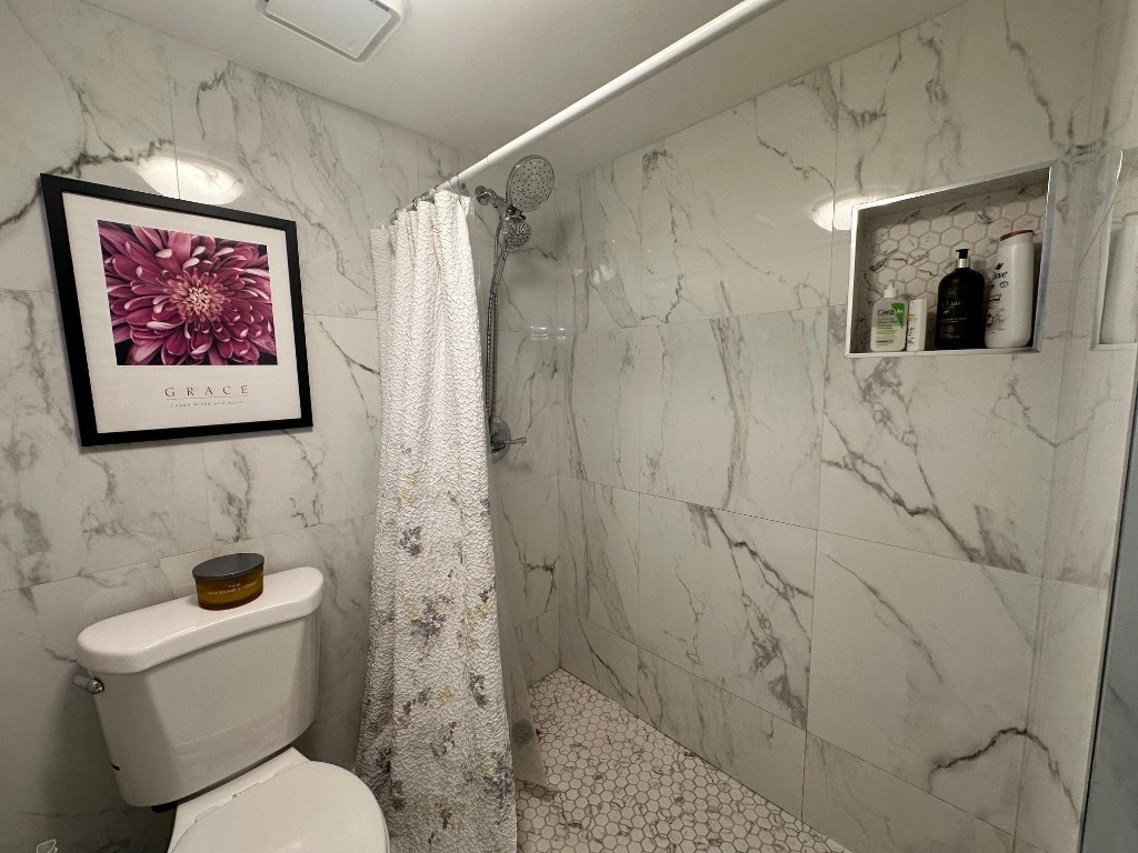 Shadowwood Condo - Residential