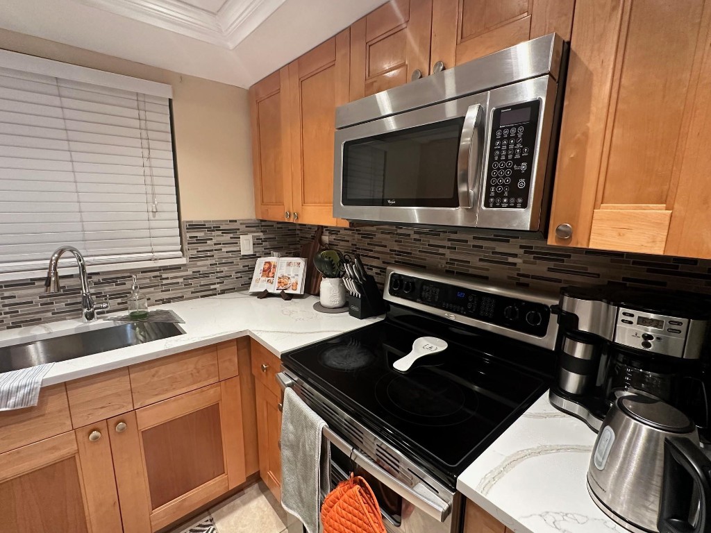 Shadowwood Condo - Residential