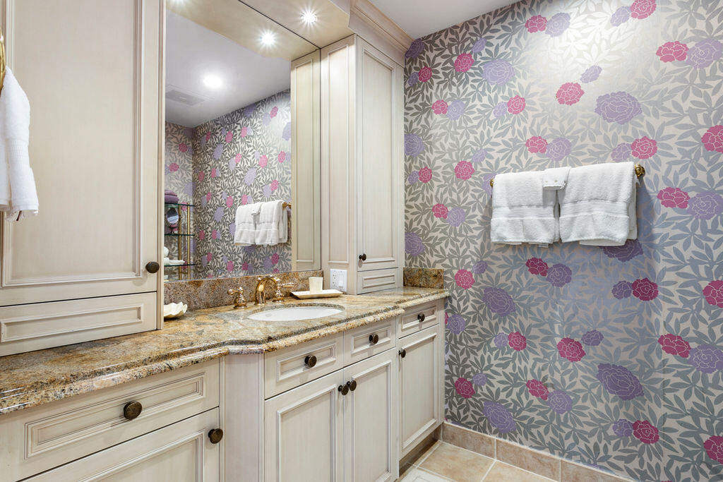 OASIS SINGER ISLAND CONDO - Residential