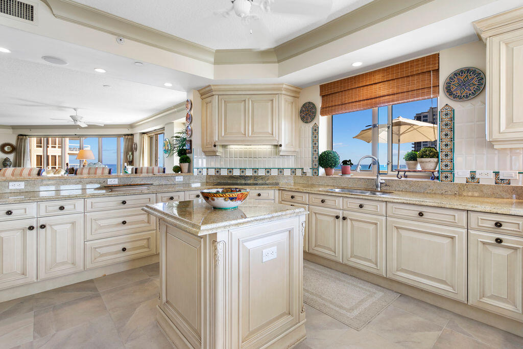 OASIS SINGER ISLAND CONDO - Residential