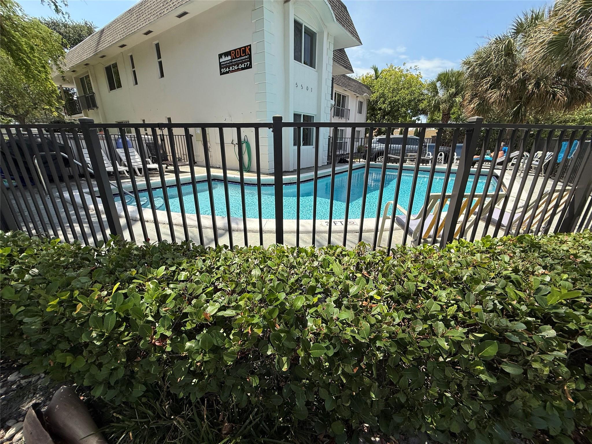 5501 NE 25th Ave 2
