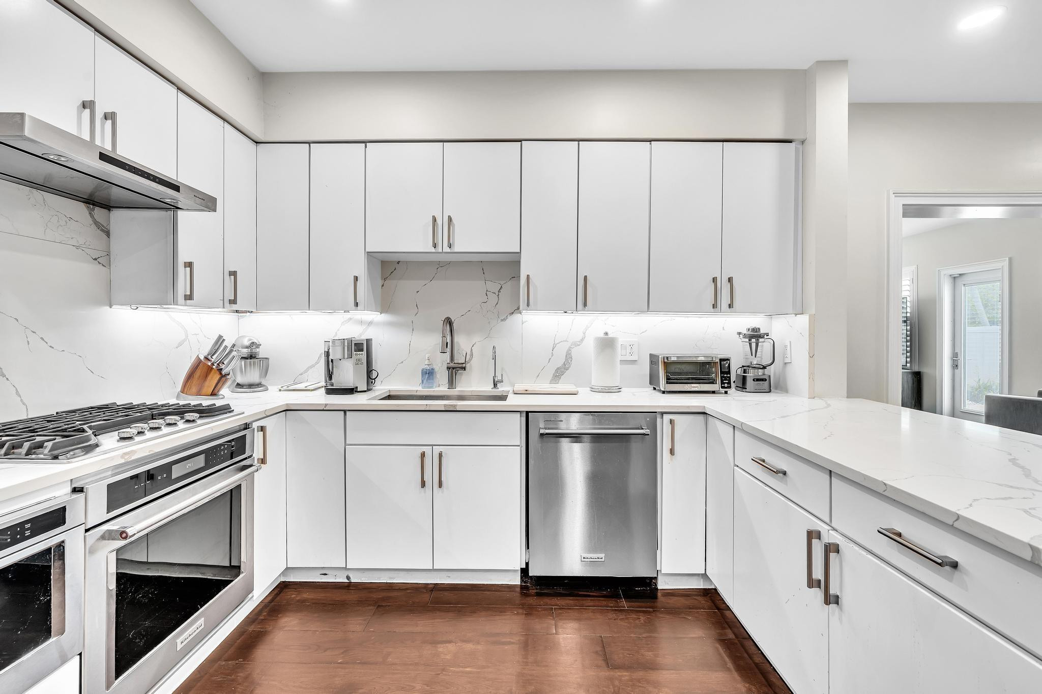 Macarthur Park 19-31 B - Residential Lease