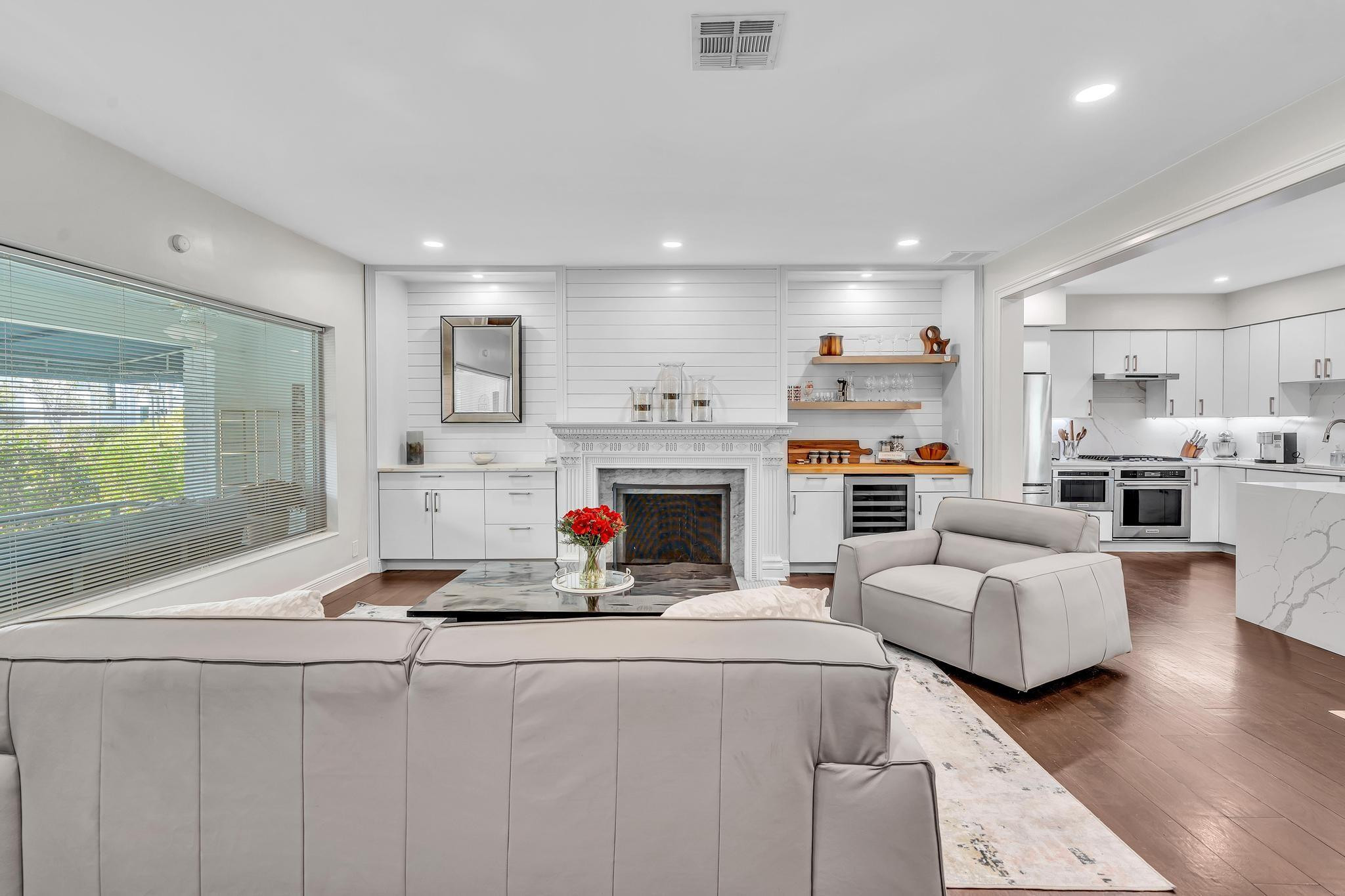 Macarthur Park 19-31 B - Residential Lease