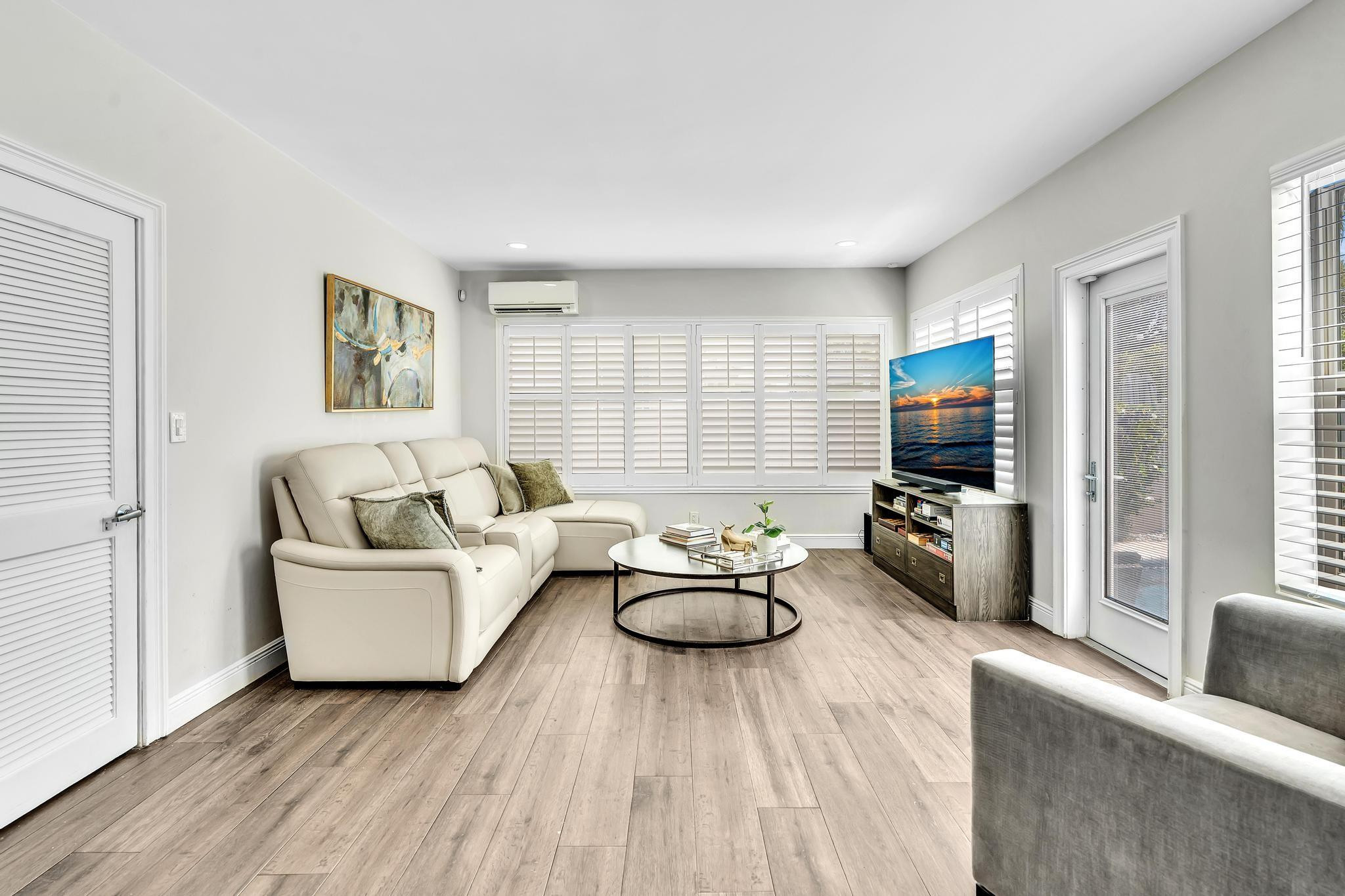 Macarthur Park 19-31 B - Residential Lease