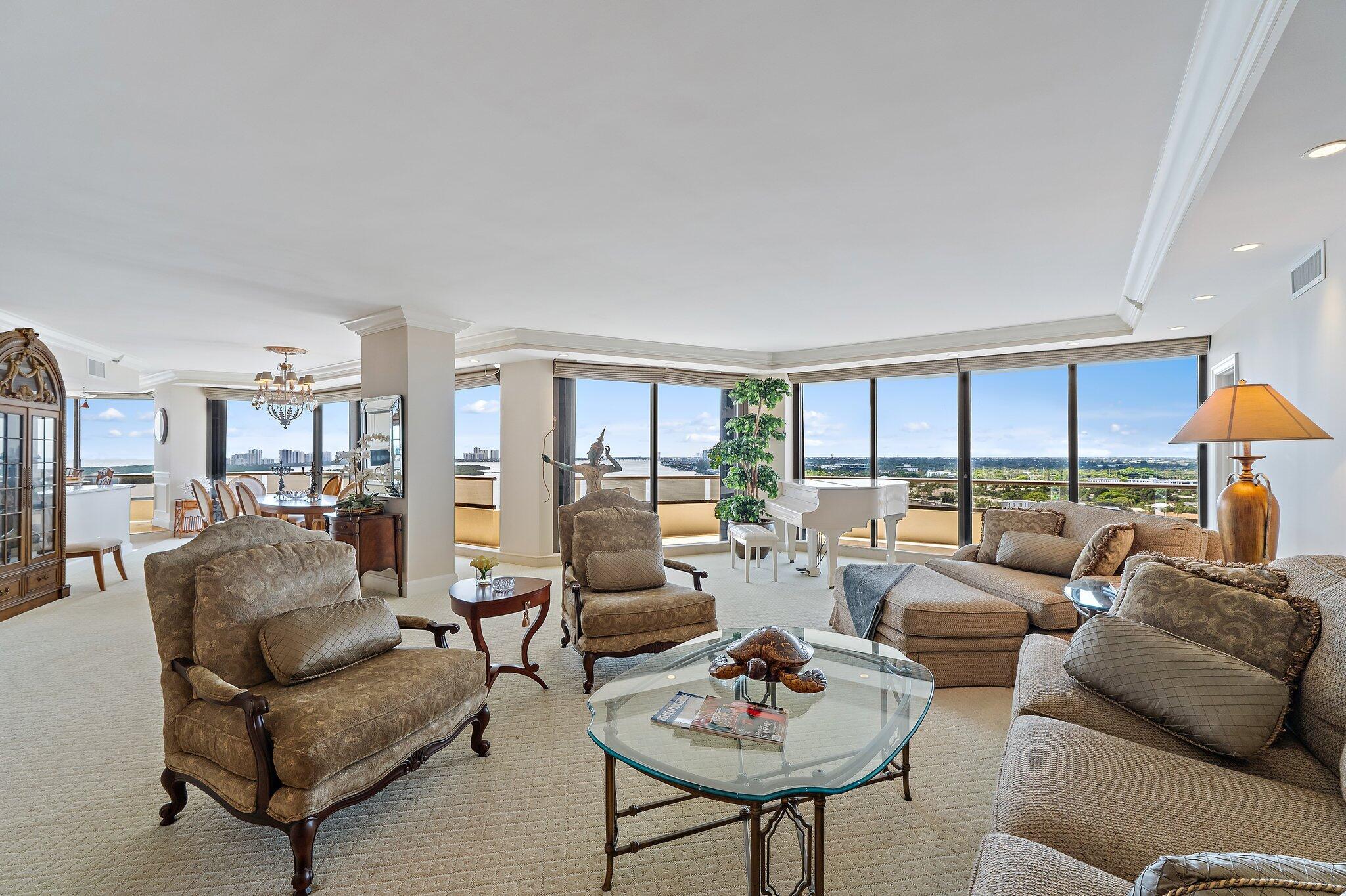 OLD PORT COVE LAKE POINT - Residential