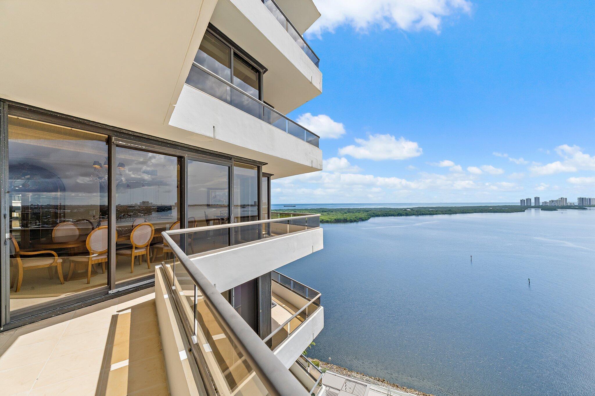 OLD PORT COVE LAKE POINT - Residential