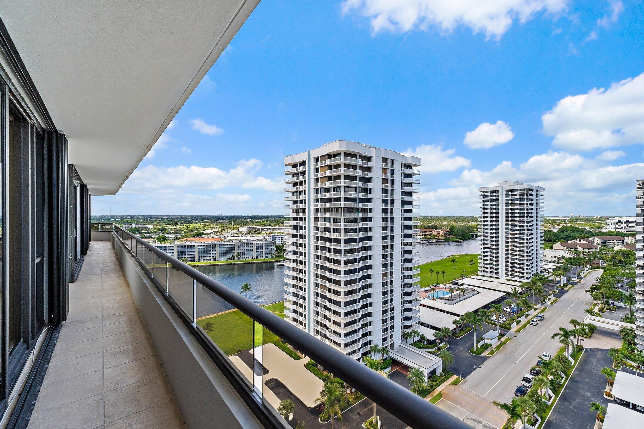 OLD PORT COVE LAKE POINT - Residential
