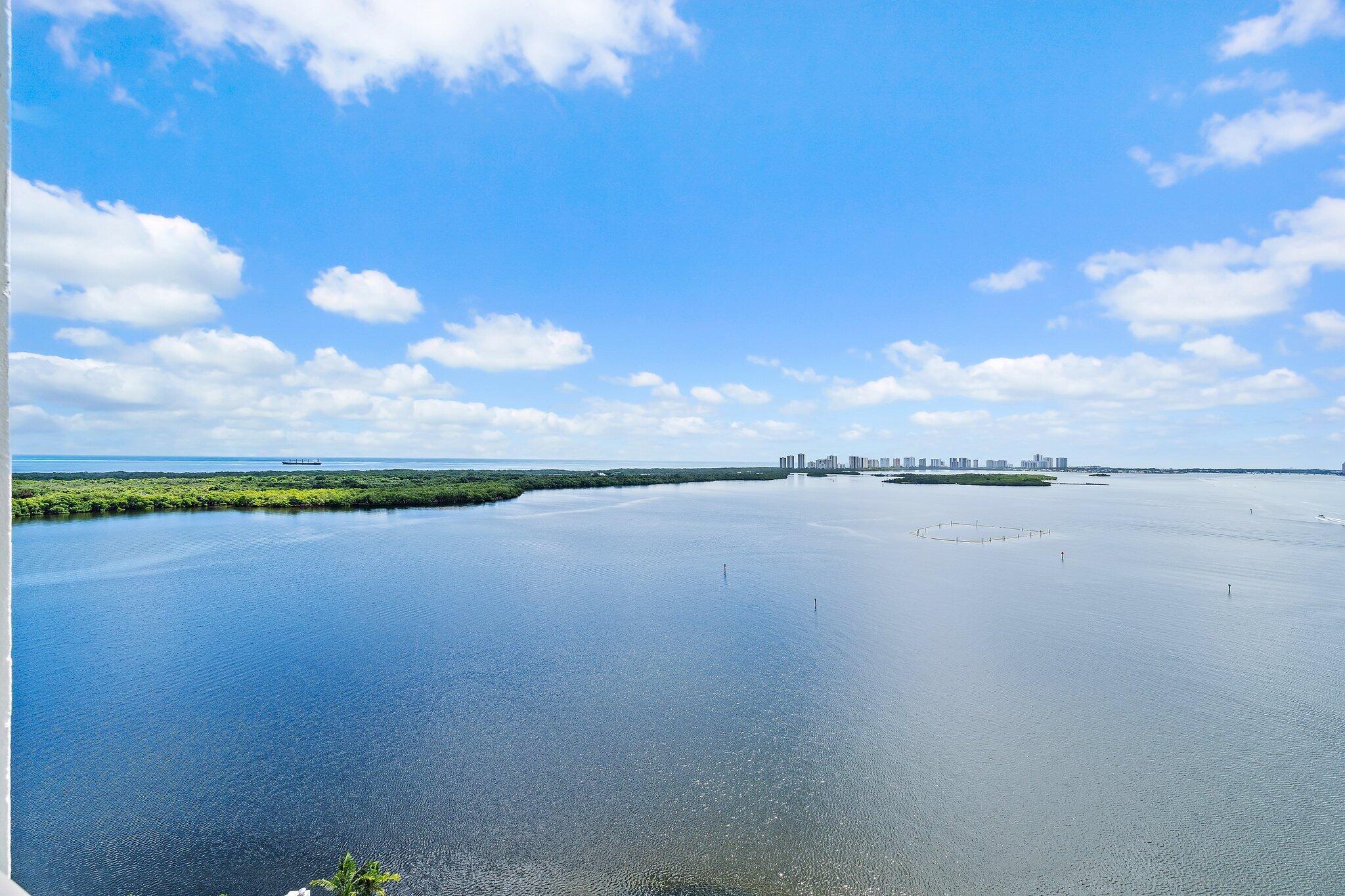 OLD PORT COVE LAKE POINT - Residential