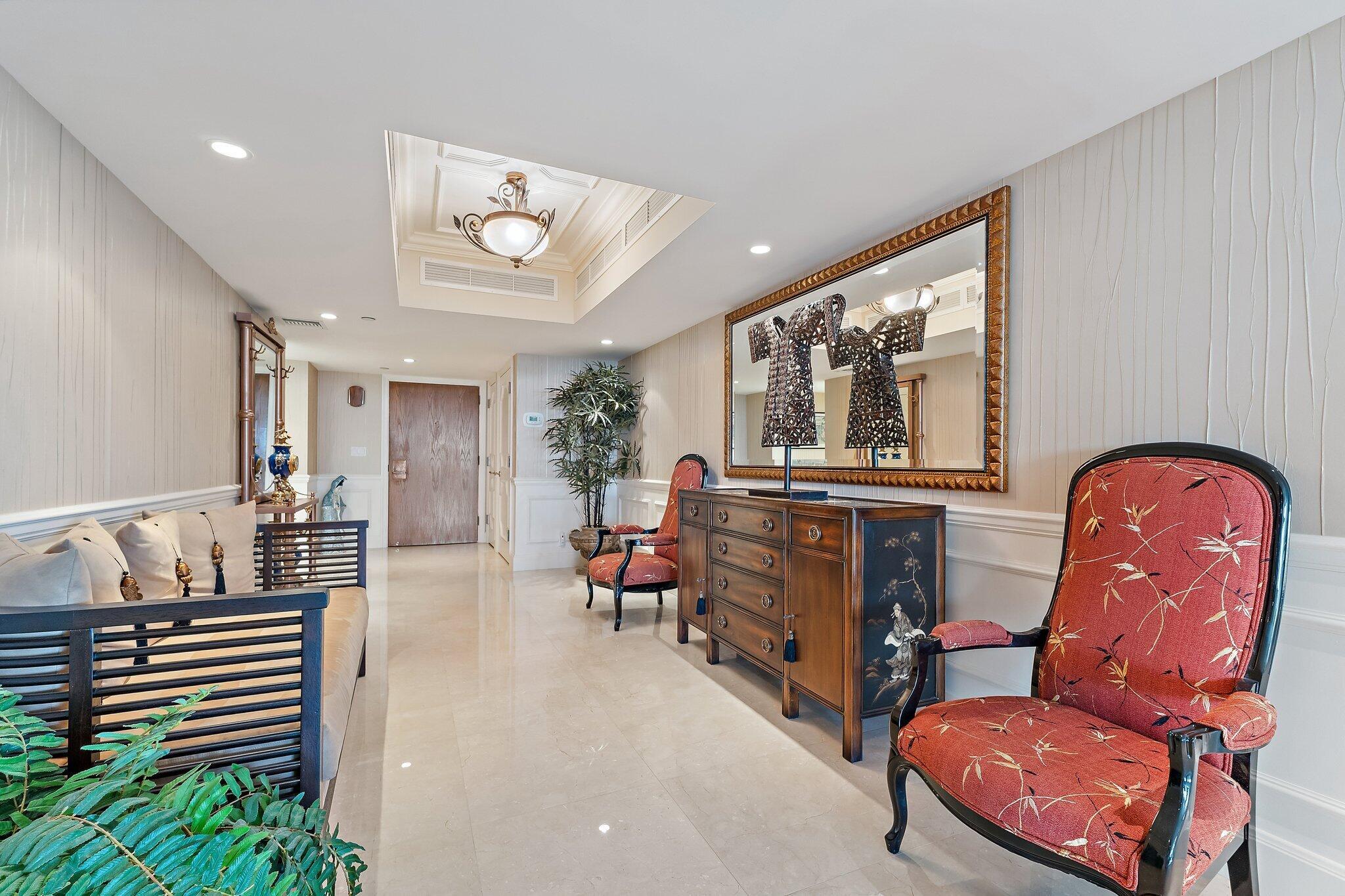 OLD PORT COVE LAKE POINT - Residential