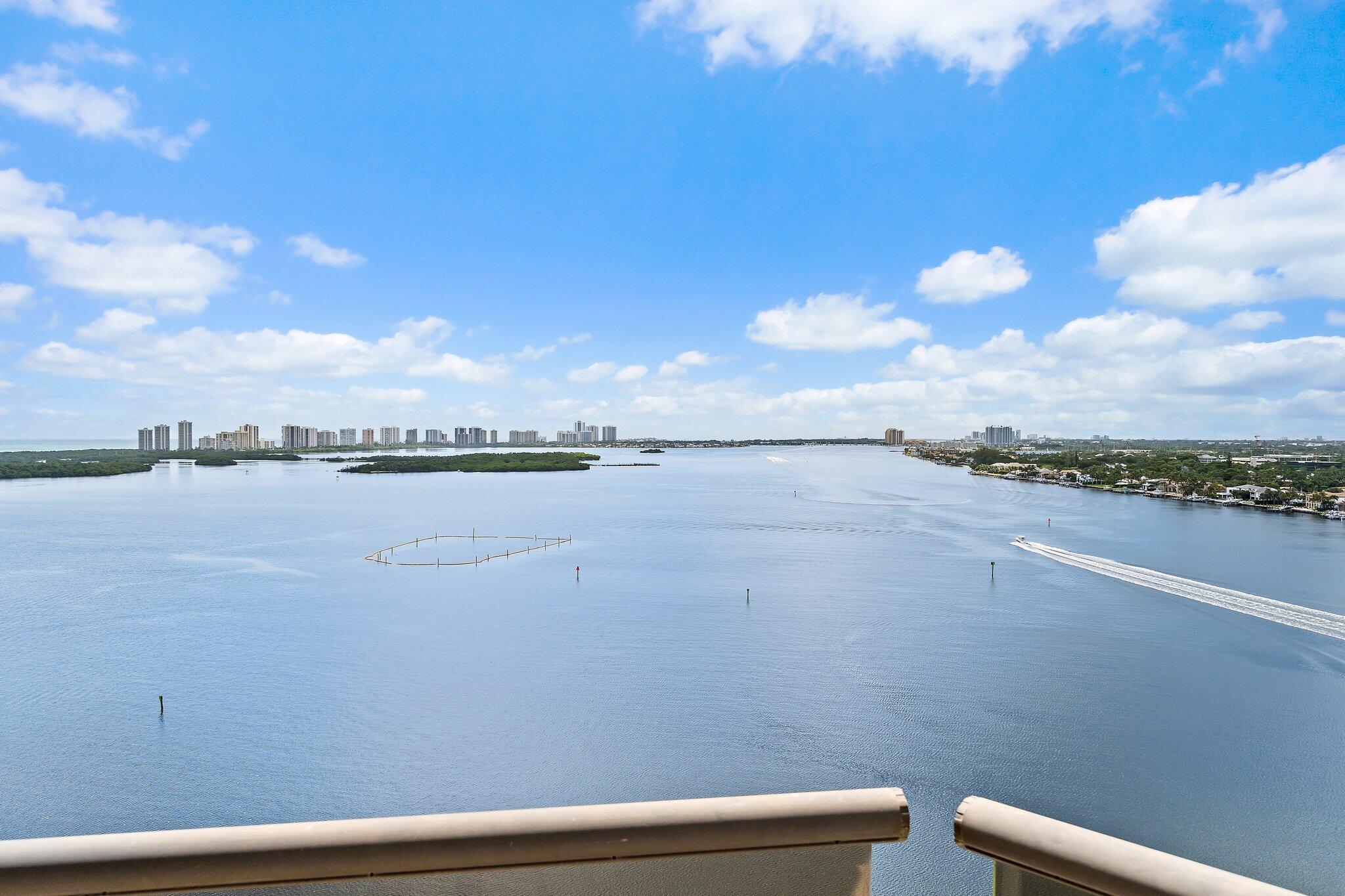 OLD PORT COVE LAKE POINT - Residential