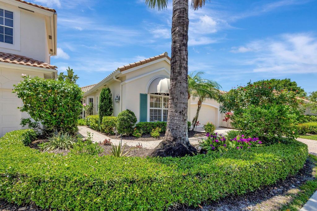 Photo of 1013 Diamond Head Way, Palm Beach Gardens, FL 33418 (MLS # R10979750)