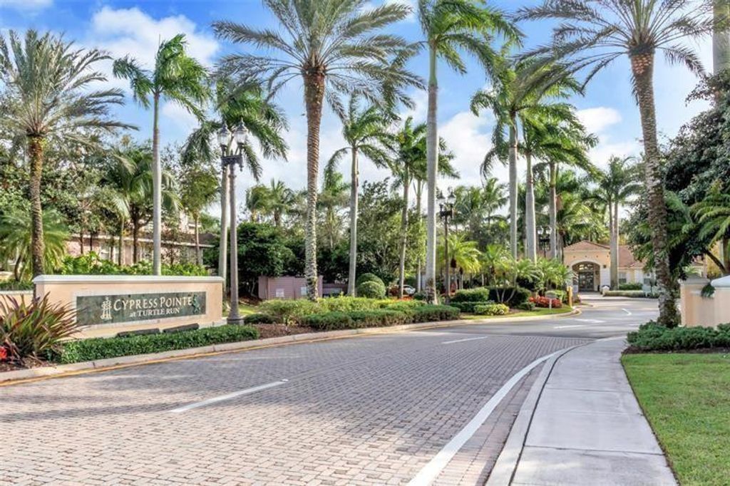 Photo of 6758 W Sample Road #6758, Coral Springs, FL 33067 (MLS # B26028850)