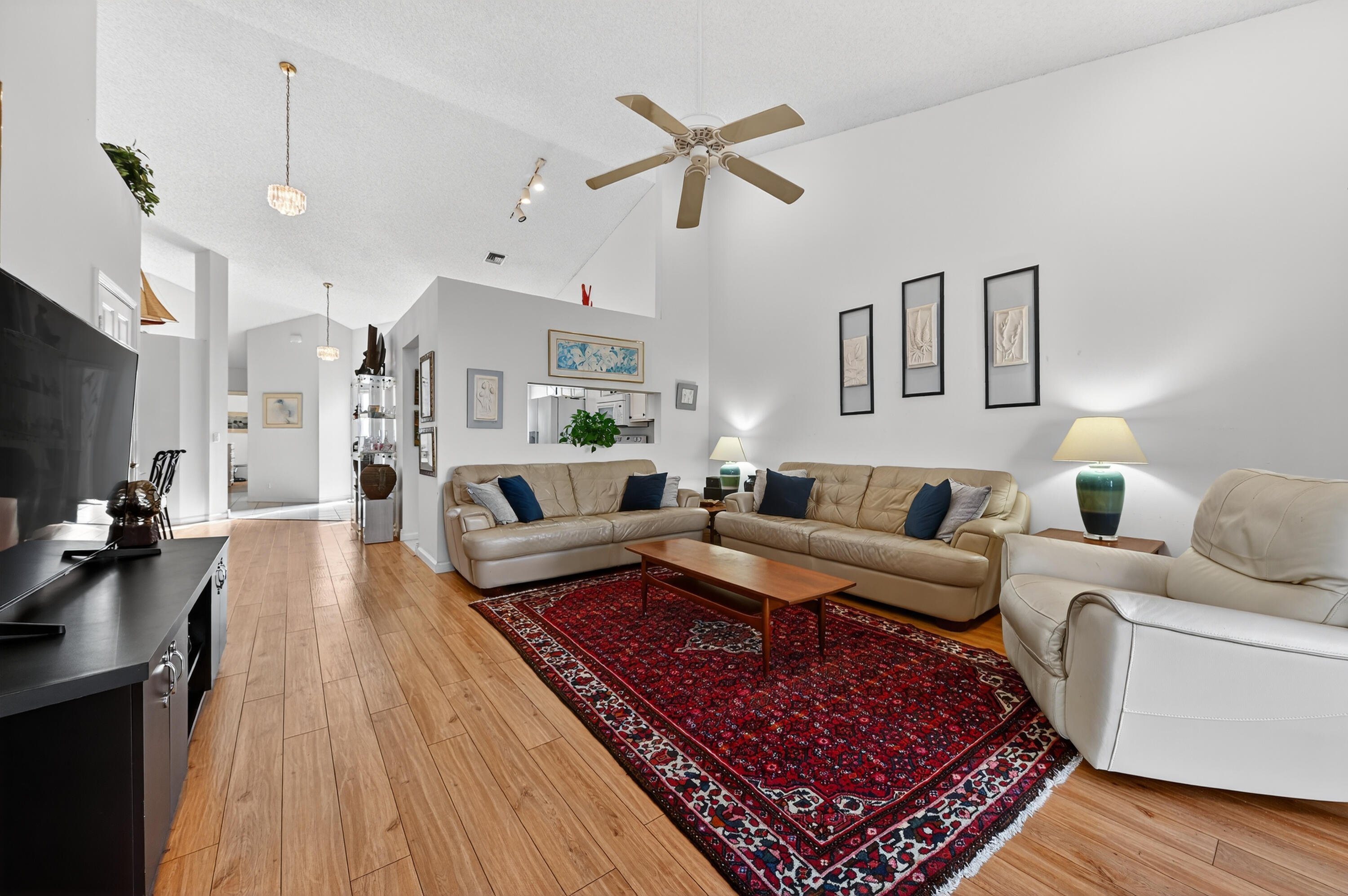 ABERDEEN 22 - Residential