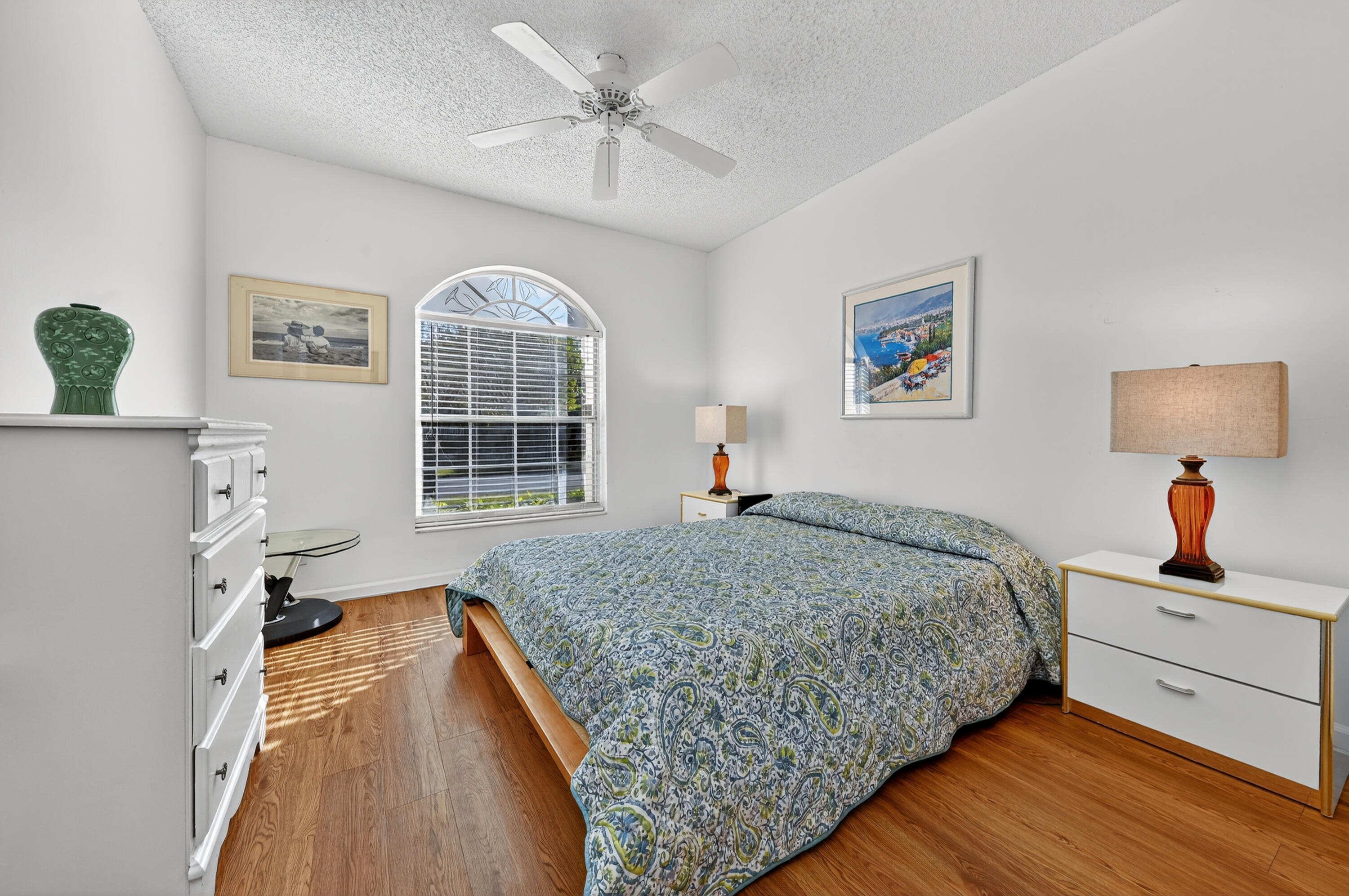 ABERDEEN 22 - Residential