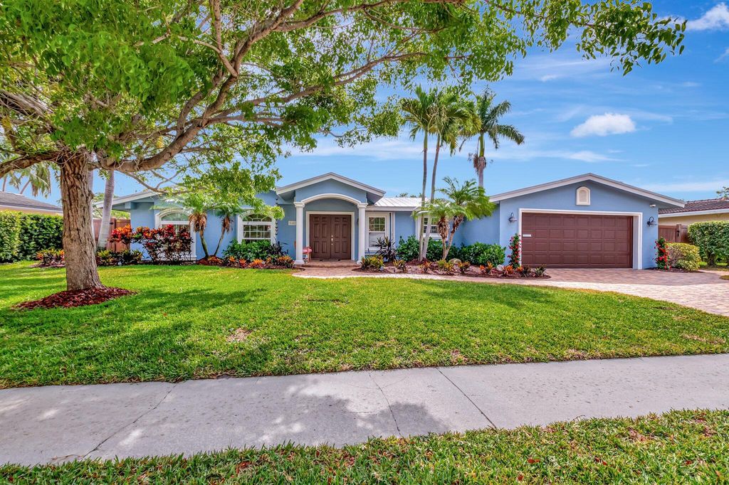 Photo of 166 SW 8th Avenue, Boca Raton, FL 33486 (MLS # R11088532)