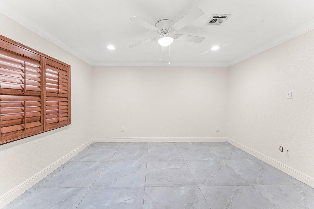 FLORIDA GARDENS 4 - Residential Lease