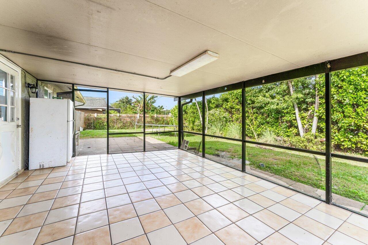 FLORIDA GARDENS 4 - Residential Lease