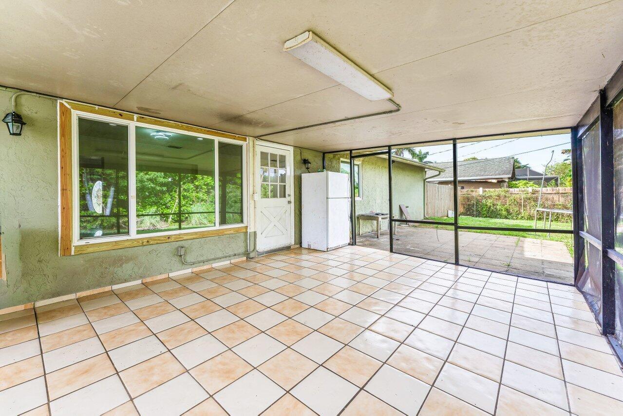 FLORIDA GARDENS 4 - Residential Lease