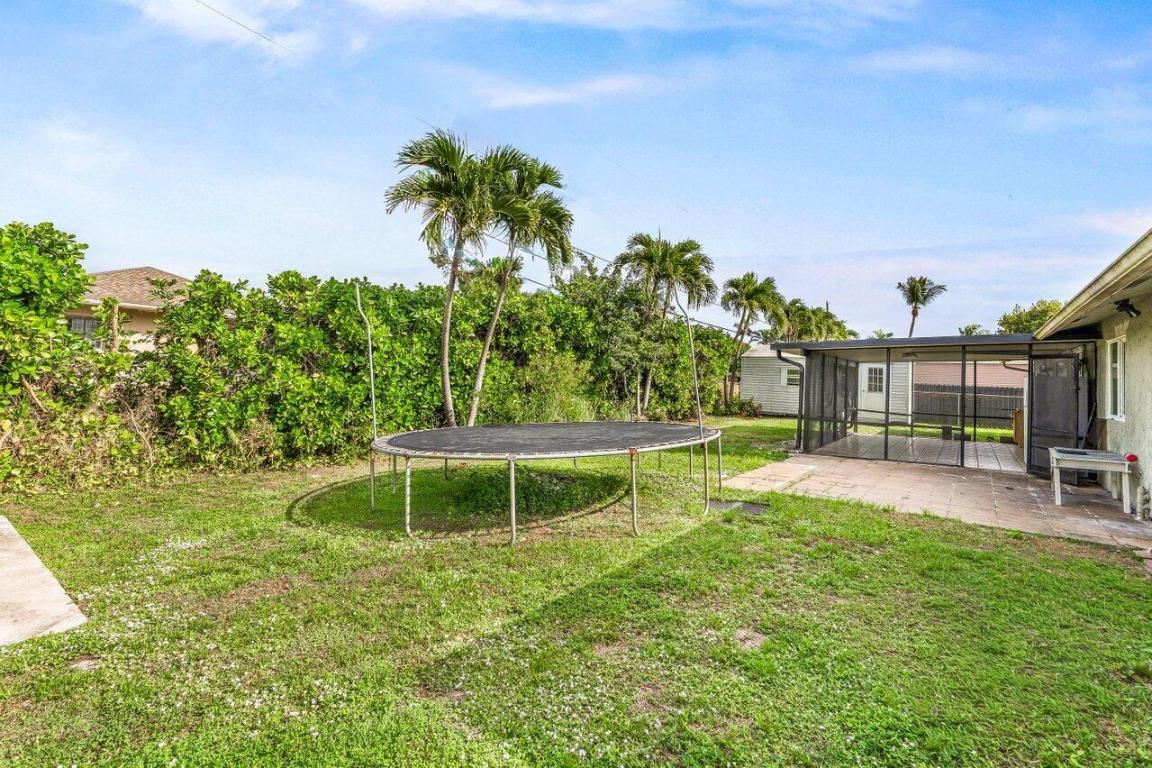 FLORIDA GARDENS 4 - Residential Lease