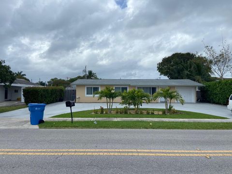 1117 S Broadway Lantana FL 33462